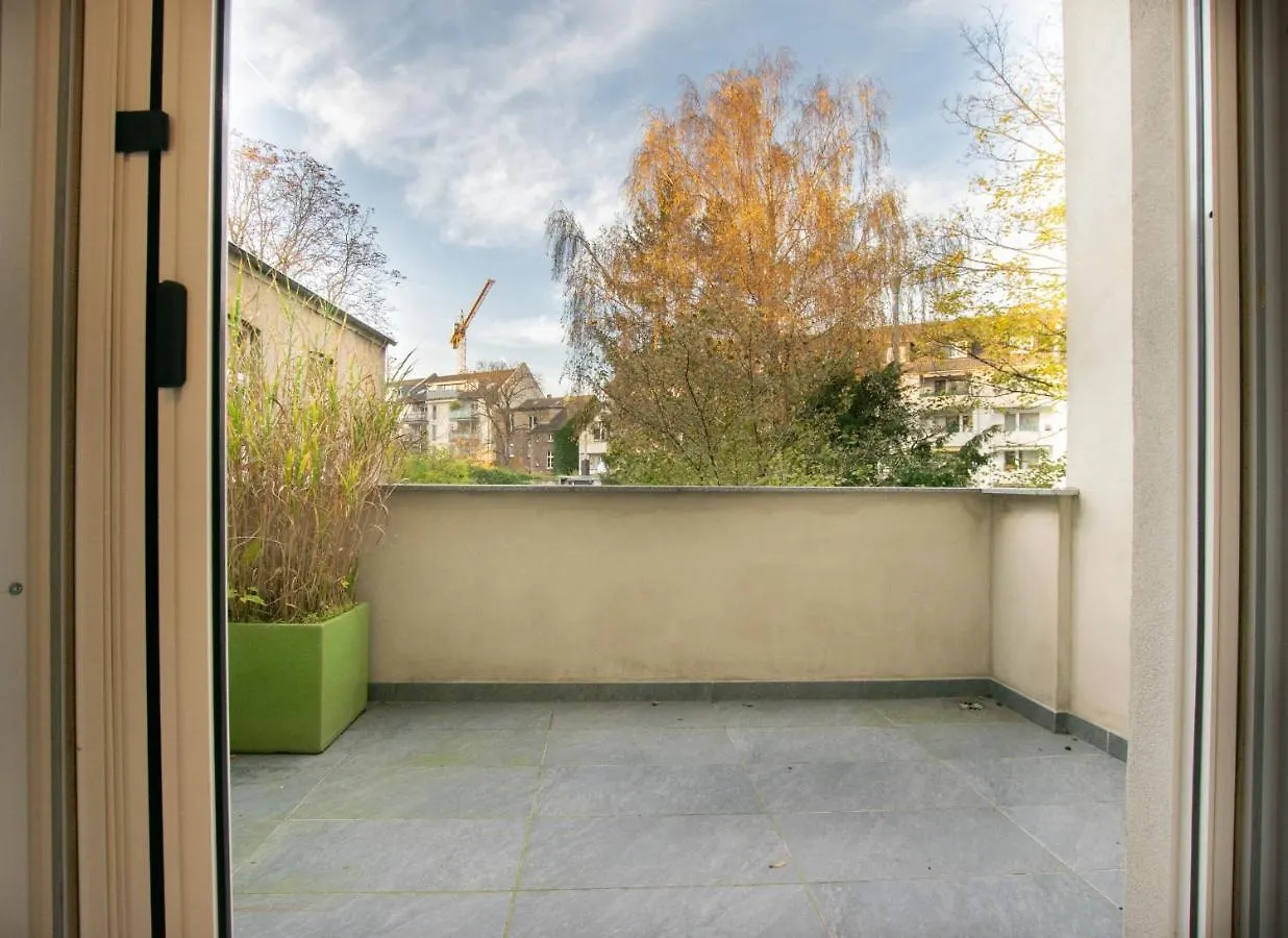 Raj Living - 1 Or 3 Room Apartments - 20 Min Messe Dus And Old Town Dus Dusseldorf