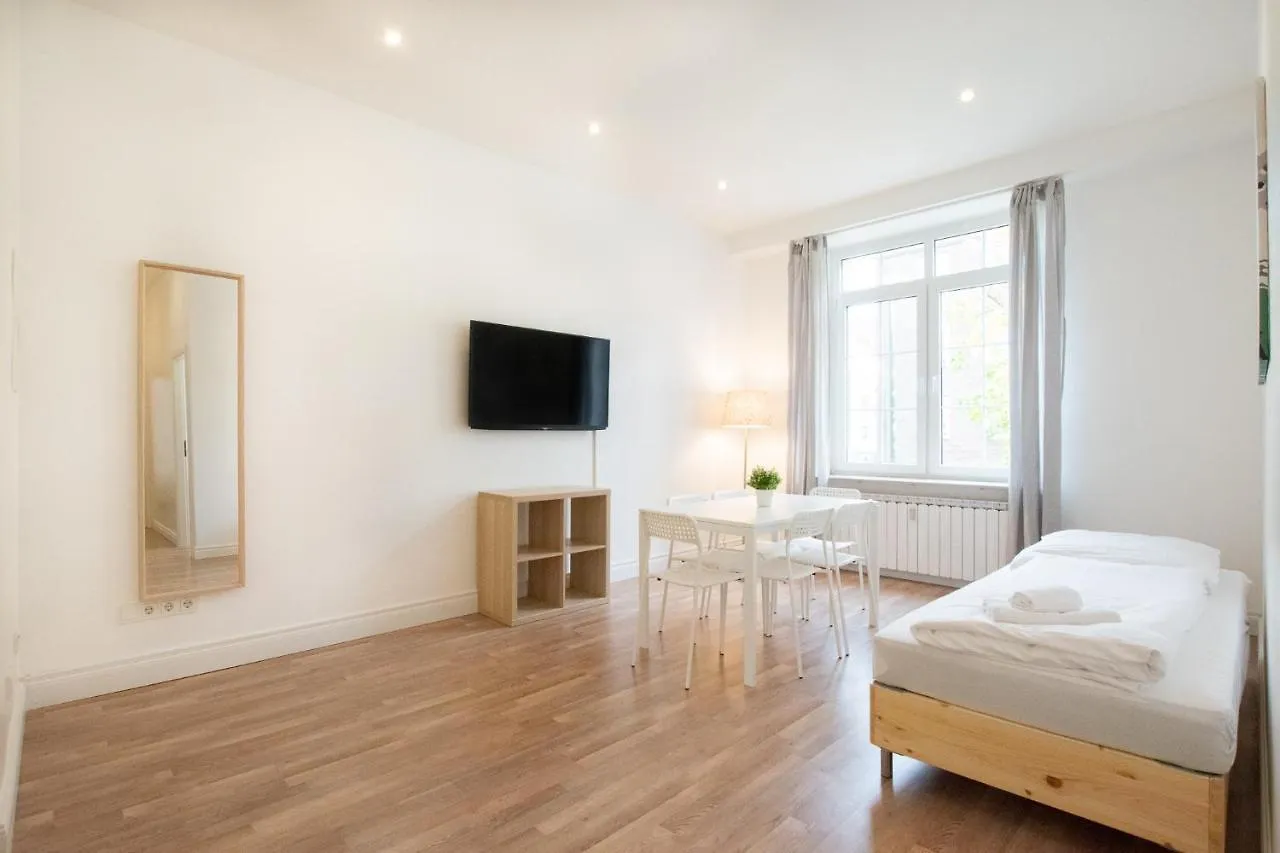 Raj Living - 1 Or 3 Room Apartments - 20 Min Messe Dus And Old Town Dus Dusseldorf