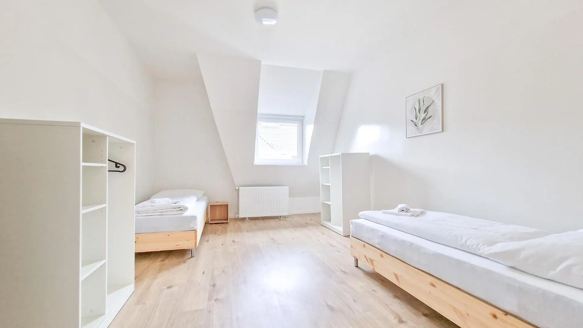 Raj Living - 1 Or 3 Room Apartments - 20 Min Messe Dus And Old Town Dus Dusseldorf 0*,